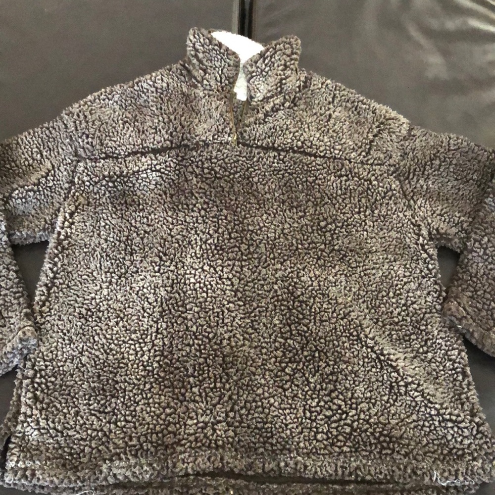 Fuzzy pullover